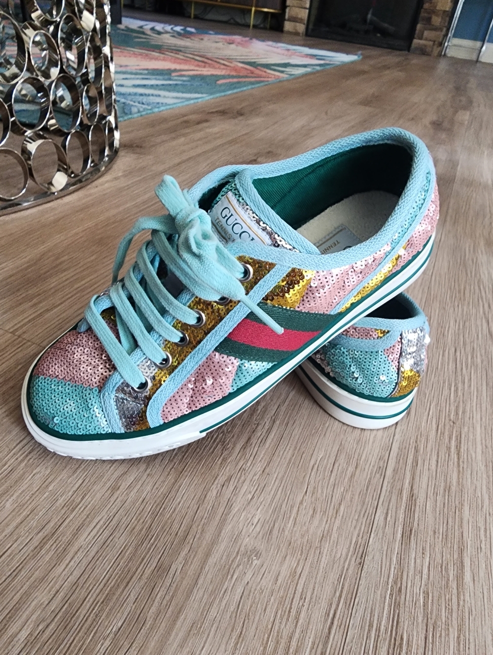 Authentic Gucci Sequined Low-Top Sneakers Shoes - Picture 6 of 13